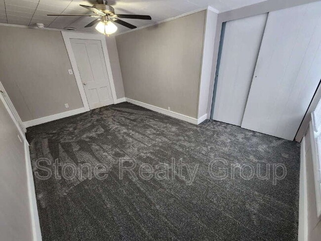 Building Photo - 1401 S 25th St