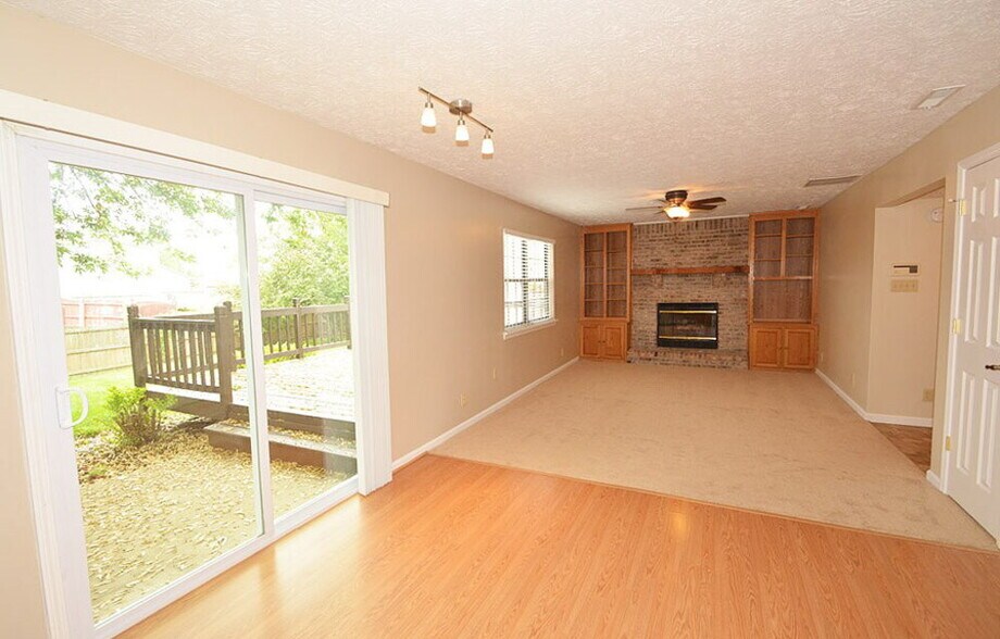 Building Photo - 7733 Maradona Dr S