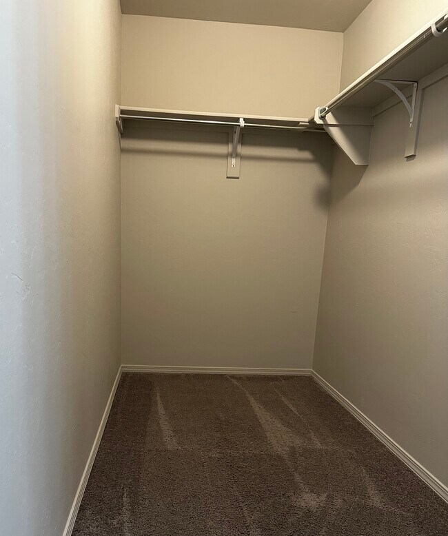 Master Walk-In Closet - 1218 Flint Way