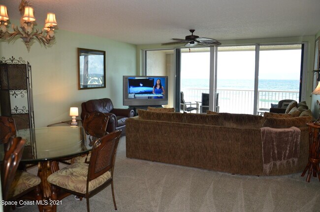 Building Photo - 2065 Jimmy Buffett Mem Hwy