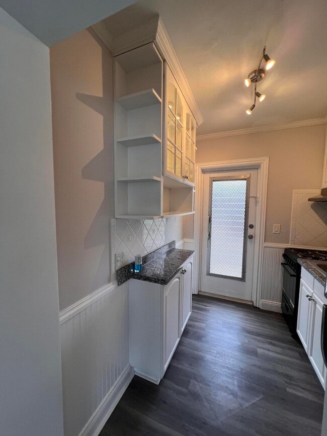 Building Photo - 101 S Golfview Rd