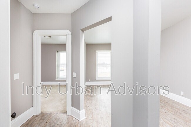 Building Photo - 909 Massachusetts Ave