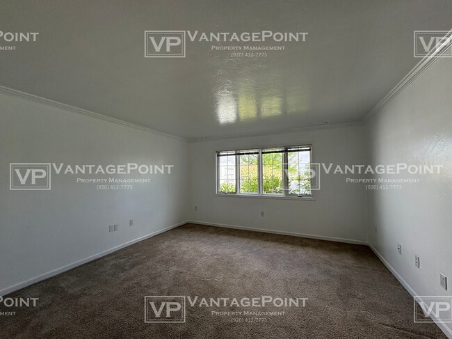 Building Photo - 1684 Twin Lakes Cir