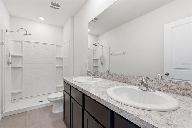 Building Photo - 424 Newmont Cir