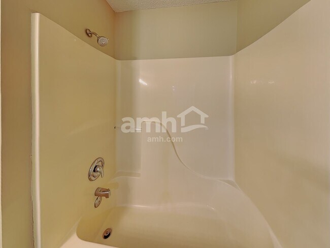 Building Photo - 2888 Shadow Brook Ct NW