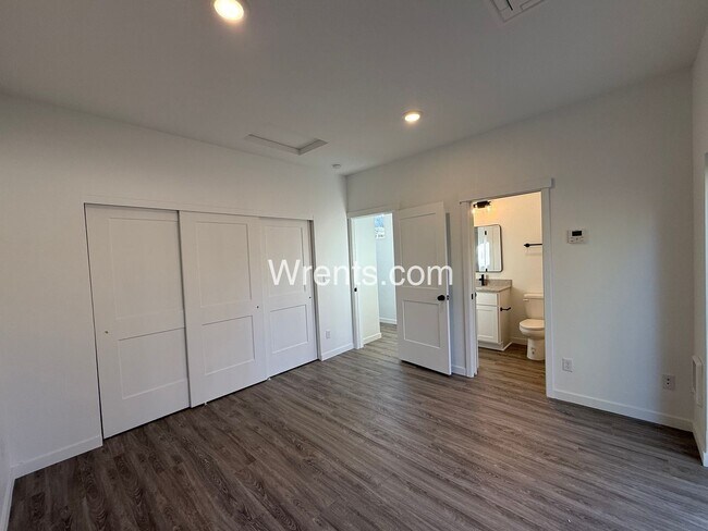 Building Photo - New Build Duplex