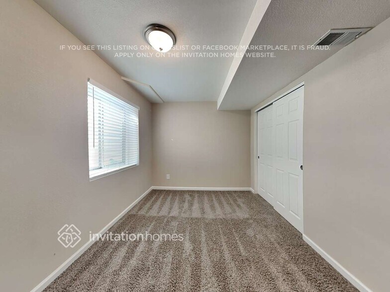 Building Photo - 10297 Waco Ct