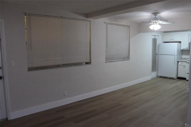 Building Photo - 1720 Funston St