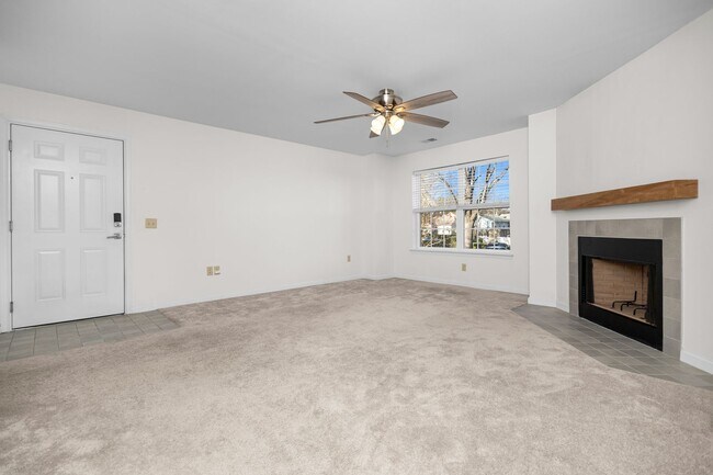 Building Photo - 414 Delaware Ave