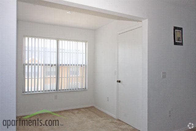 Den - Spring Harbor Apartments