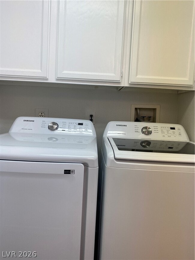 Building Photo - 1904 Cedar Bluffs Way