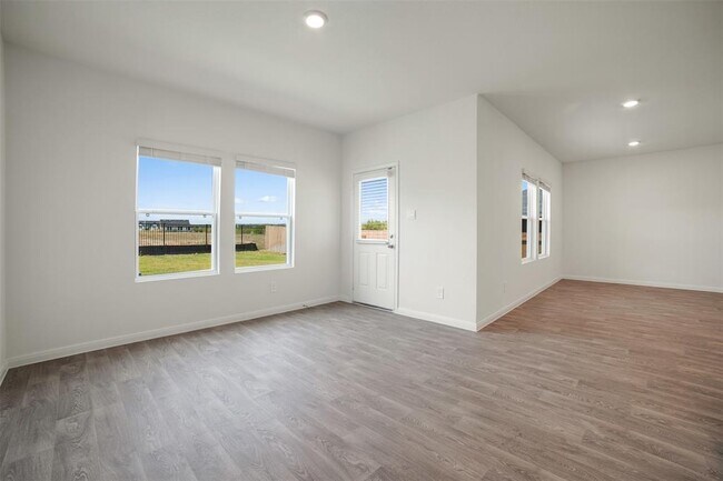 Building Photo - 313 LAS LOMAS Dr