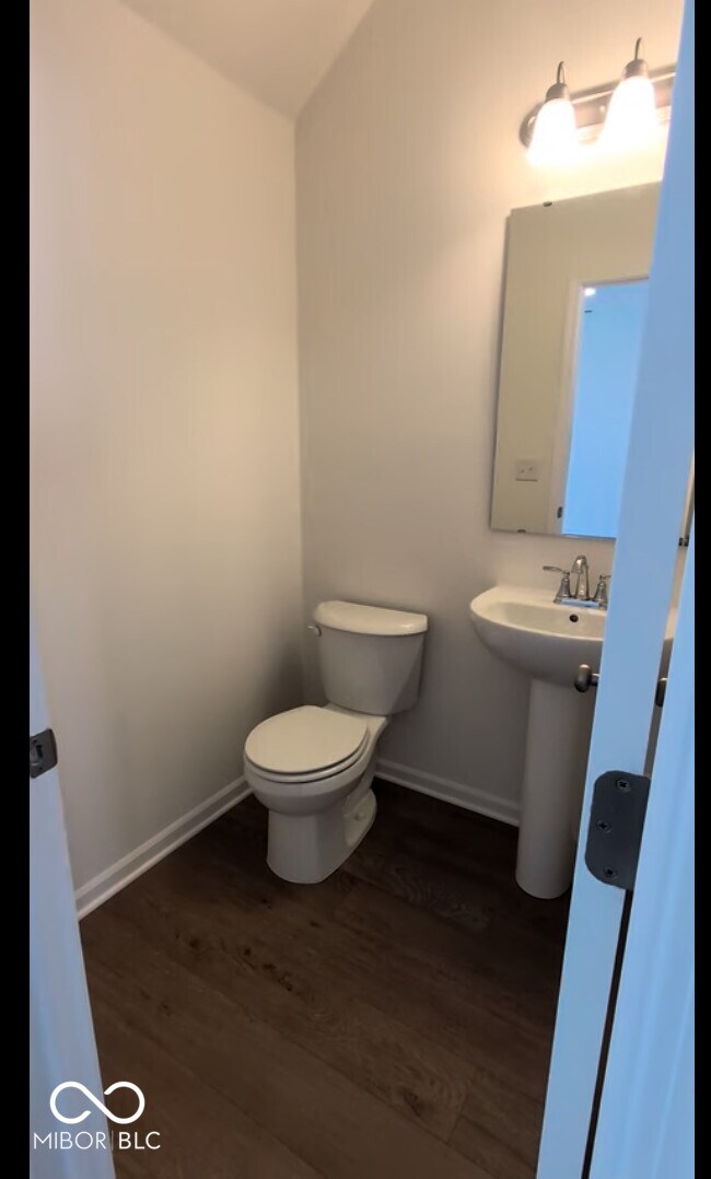 Building Photo - 2650 Marjorie Ln