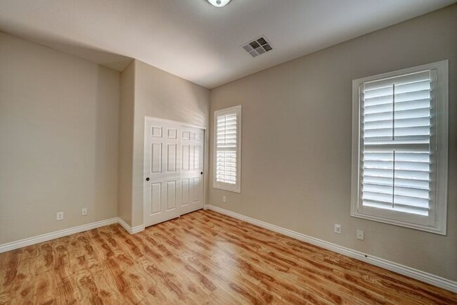 Building Photo - READY TO VIEW NOW! Remodeled-Huge 5 Bedroo...