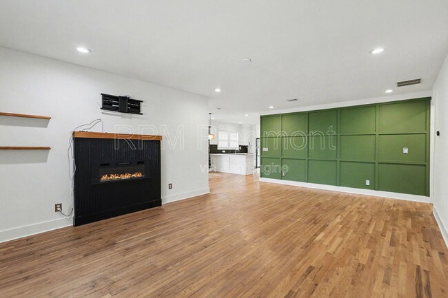 Building Photo - 1326 Blvd Lorraine SW