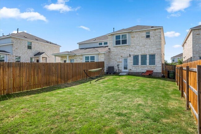 Building Photo - 1530 McKinney Dr