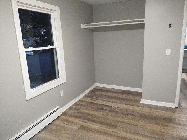 Building Photo - 48 Dupont Pl