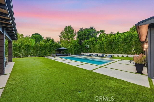 Building Photo - 16657 Oldham St