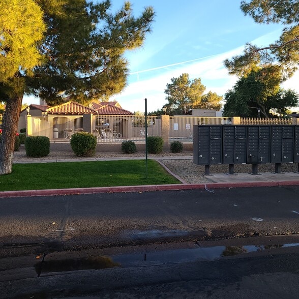 Building Photo - 3491 N Arizona Ave