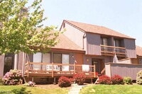 Building Photo - 64 Sycamore Ct