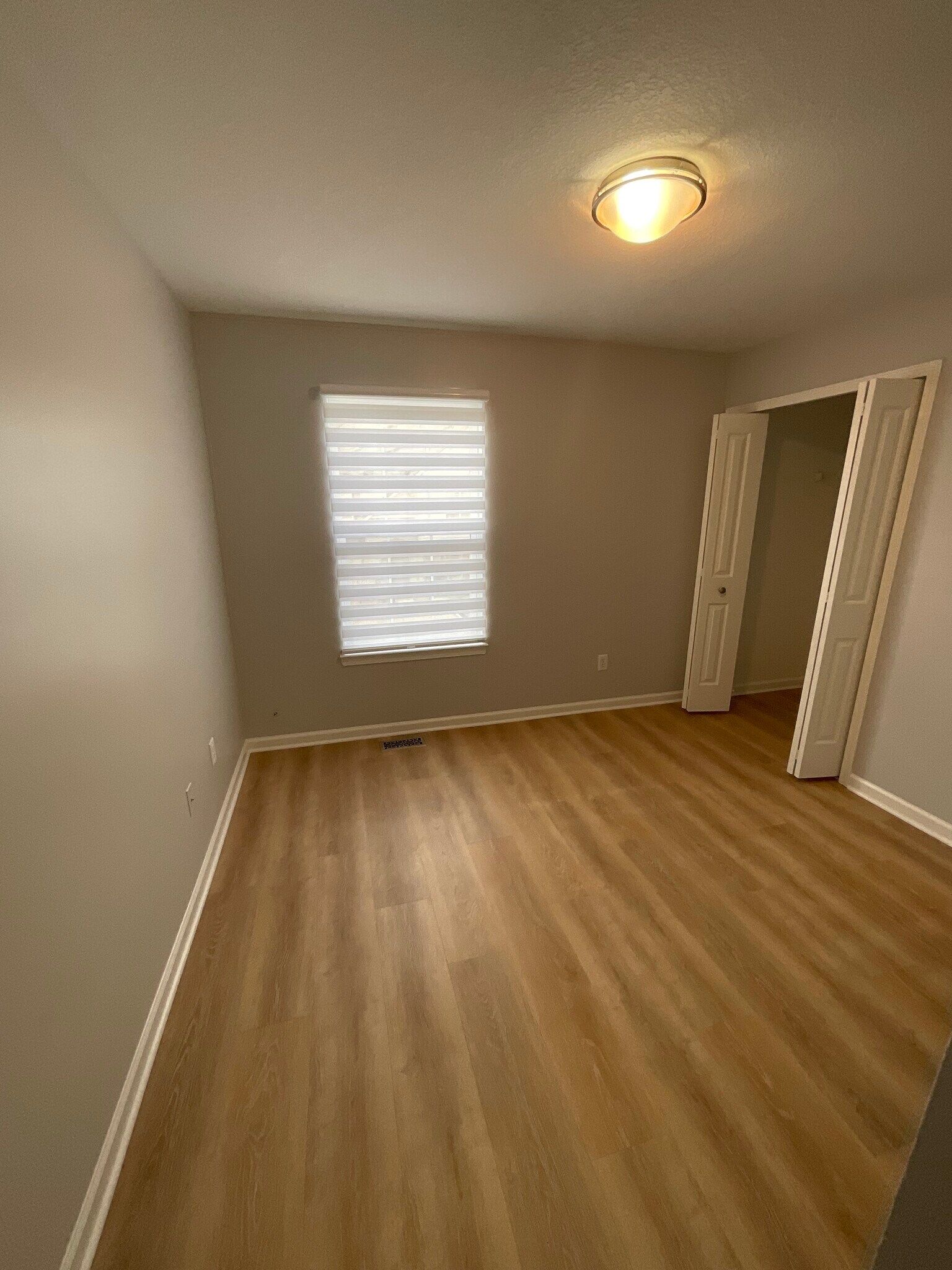 Building Photo - 28957 Cullen Dr