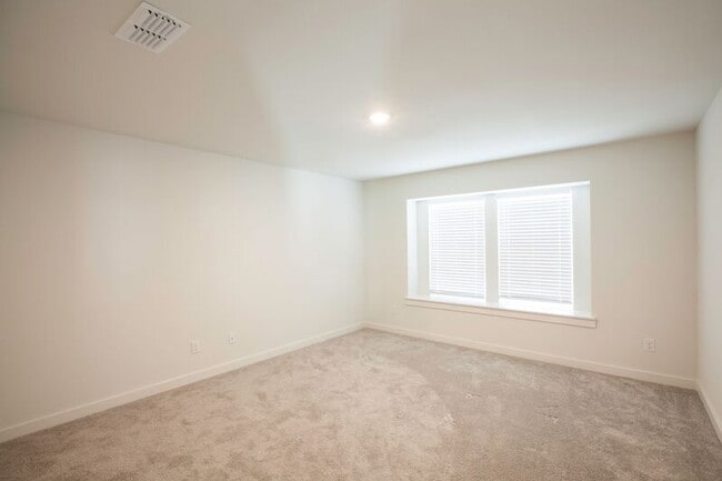 Building Photo - 514 Weller Rd