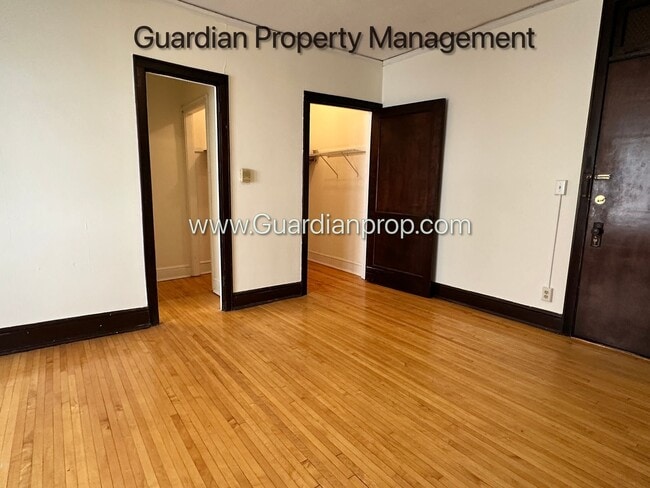 Building Photo - Studio Lakes Uptown Apartment, Blocks from...