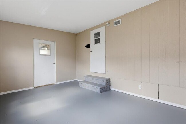 Building Photo - 36131 Zinnia Ave