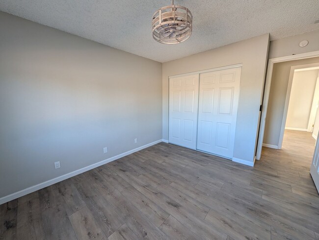 Building Photo - Perfect Family Home: 3-Bedroom, 2-Bath Gem