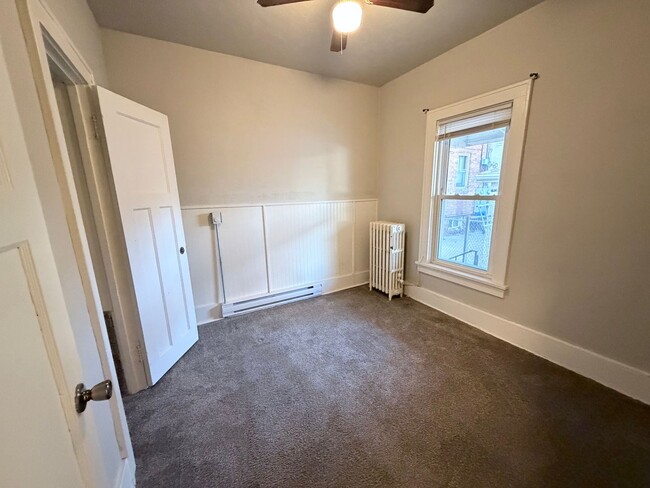 Building Photo - Cesar &amp; Beatrice Chaidez -305 21st St