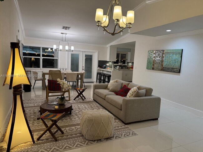 Building Photo - 9412 SW 127th Ave