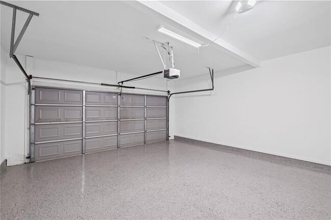 Building Photo - 1346 Dukes Creek Dr