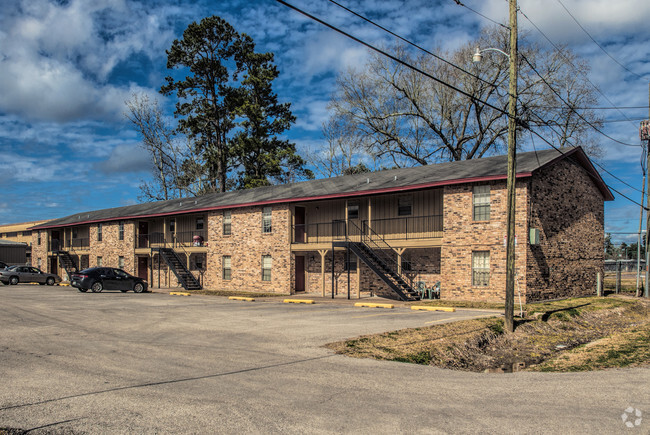 Woodland Apartments - 695 Lynn St Vidor Tx 77662 