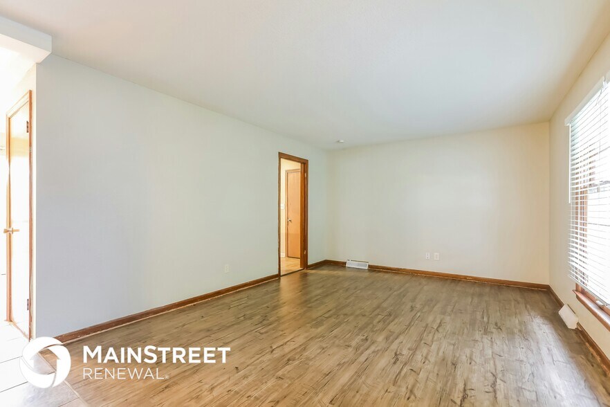 Building Photo - 13107 Ashland Ave