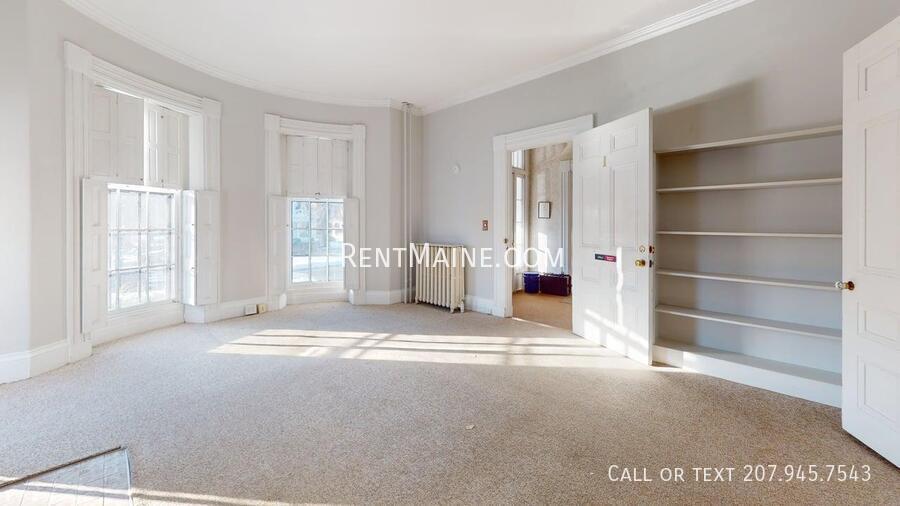 Building Photo - 77 Broadway