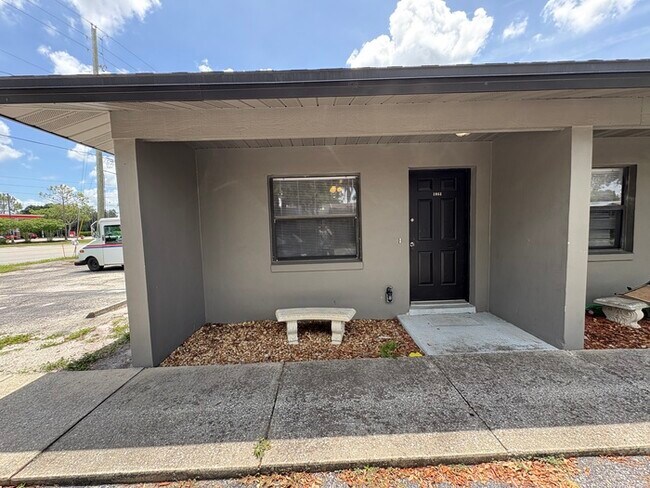 Building Photo - 1063 Spirit Lake Rd