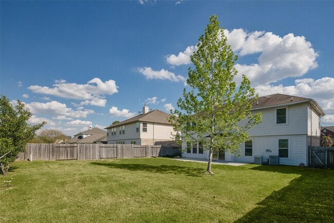 Building Photo - 16530 Cypress Bridge Dr