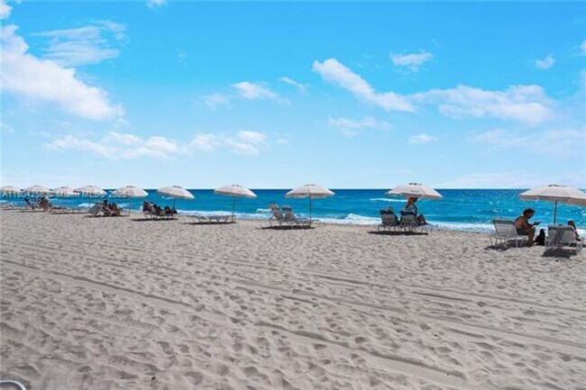 Building Photo - 2080 S Ocean Dr