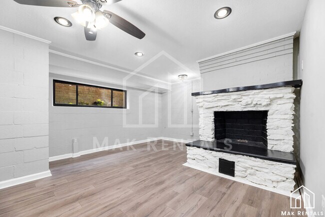 Building Photo - Mocksville