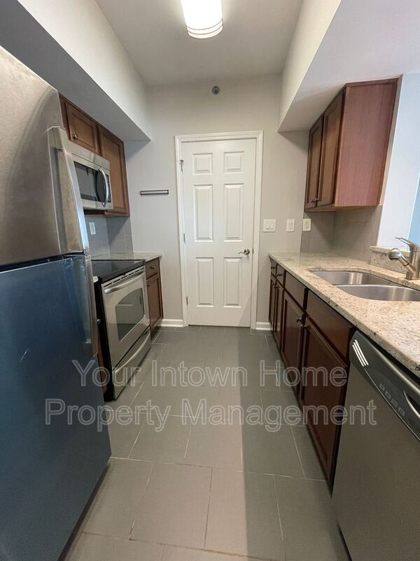 Building Photo - 275 13th St NE