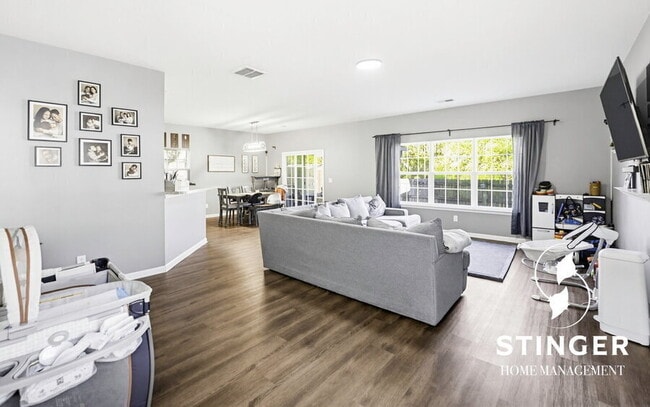 Building Photo - 100 Patriot Ct