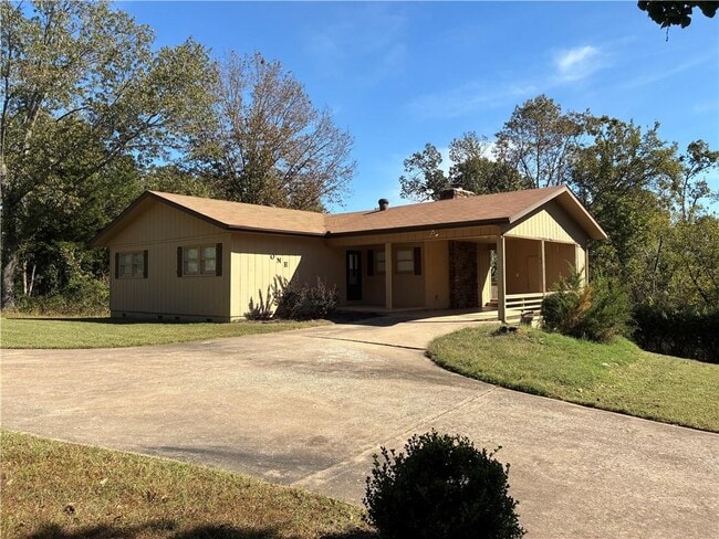 Primary Photo - 1 Quantock Hills Dr
