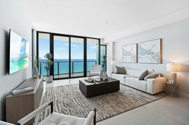 Building Photo - 1116 N Ocean Blvd