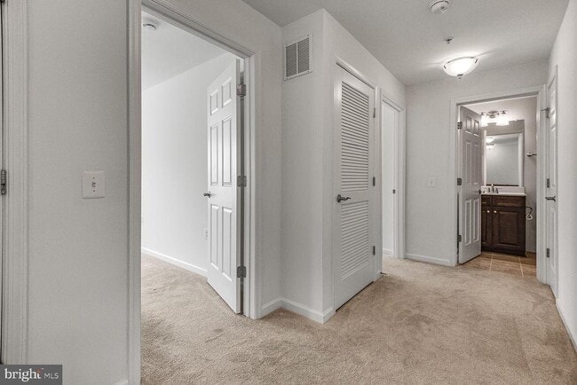 Building Photo - 629 Diamondback Dr