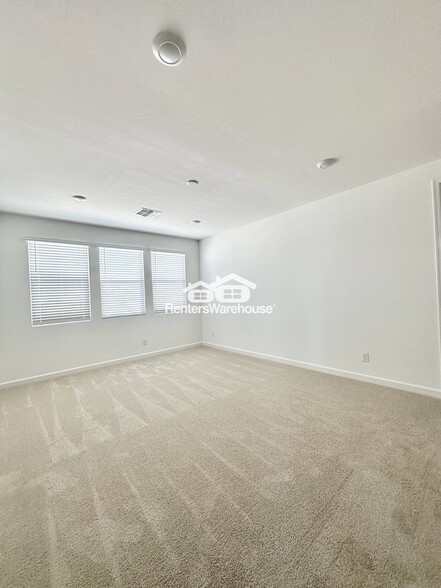 Building Photo - 7431 W Whitehorn Trail