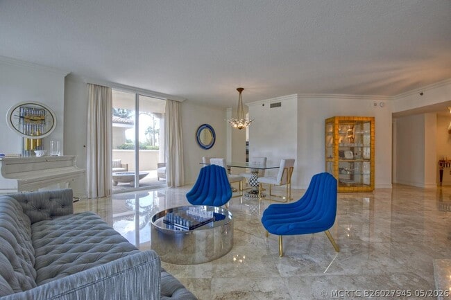 Building Photo - 3740 S Ocean Blvd