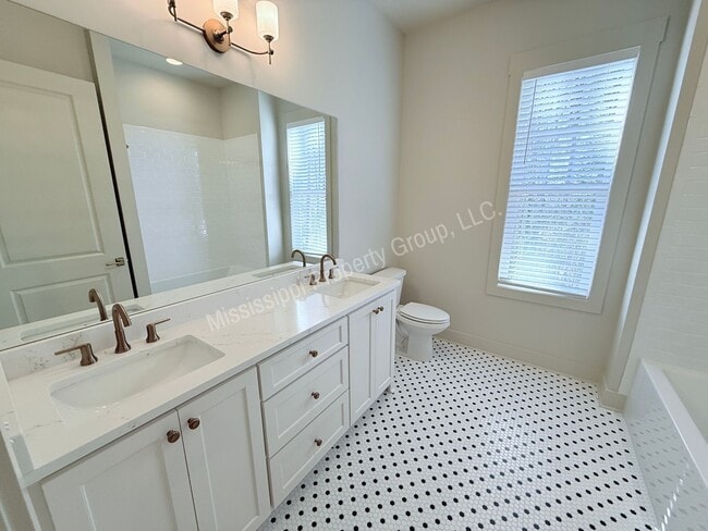 Building Photo - 3BR/3BA For Rent