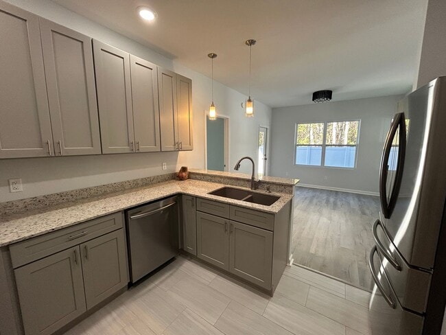 Building Photo - 2022 Trimble Rd