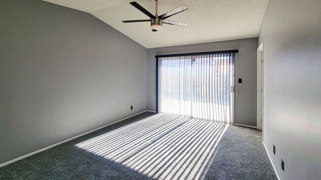 Building Photo - 8525 Del Rey Ave