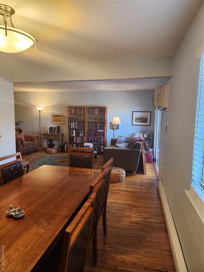 Building Photo - 4 Charles Ln